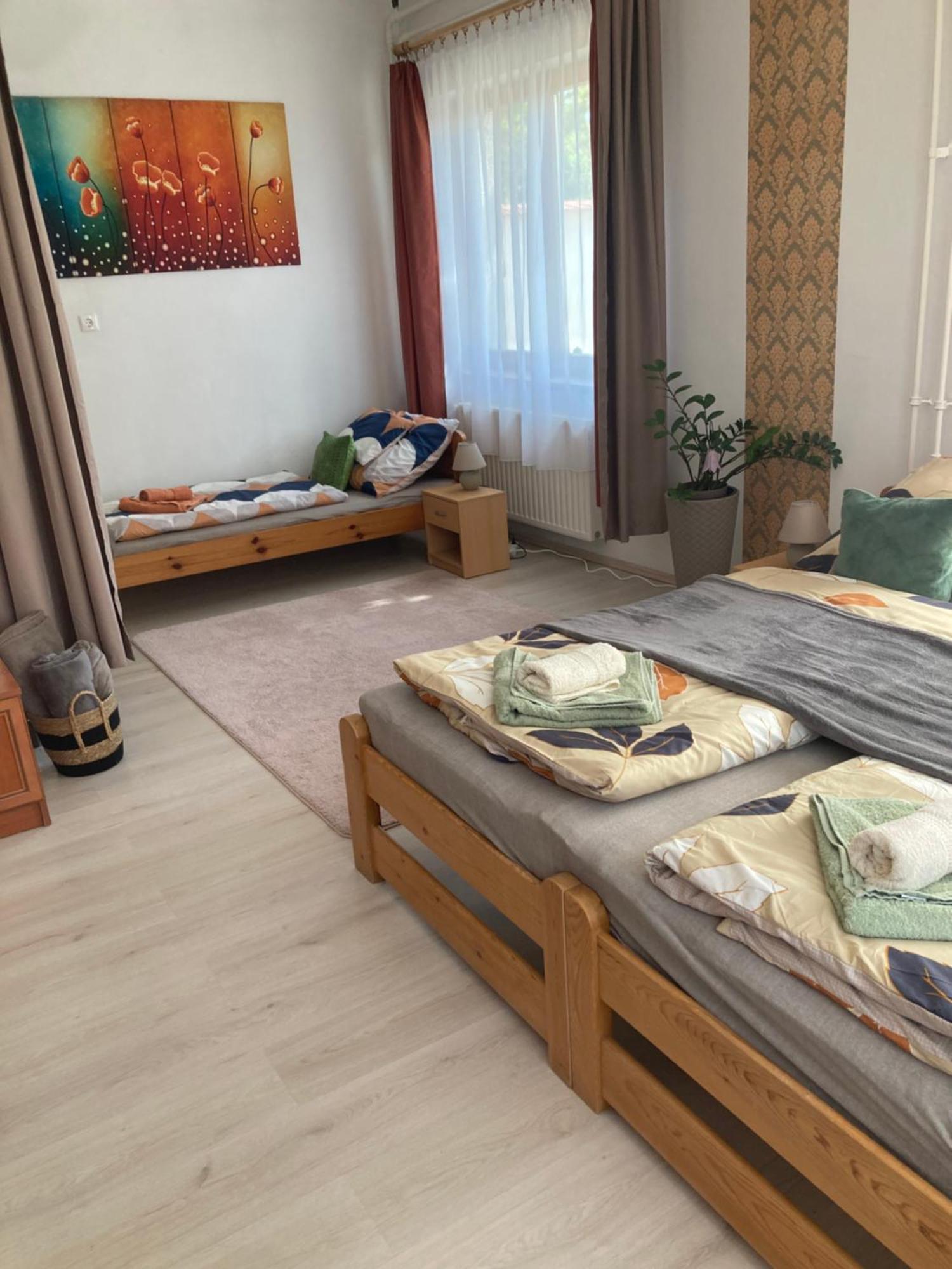 Tavaszpart Vendeghaz Apartment Szeged Luaran gambar